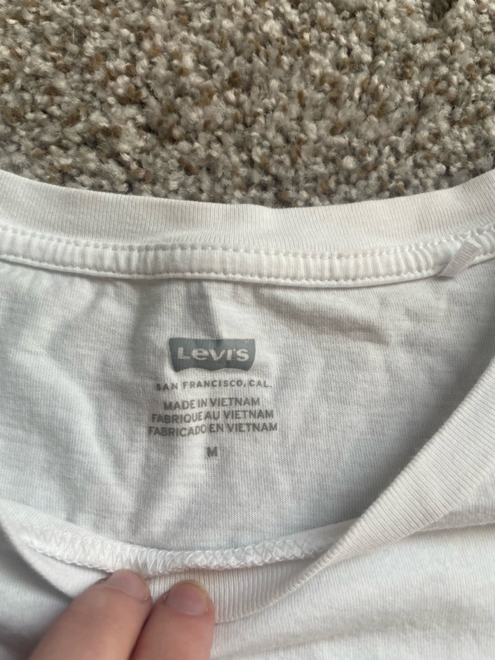 Levi’s Women’s‎ Graphic Logo T-Shirt Black & White Medium - Picture 4 of 4